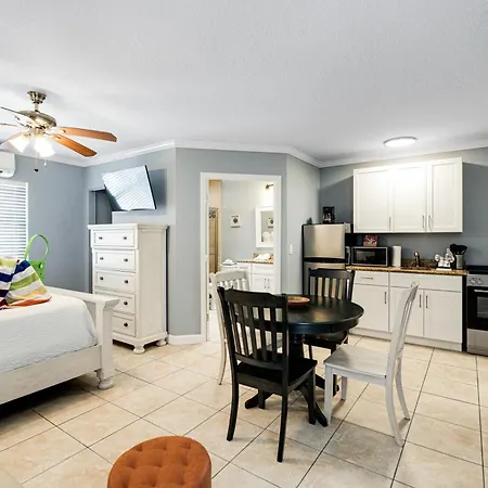 Tropical Beach Resorts - Sarasota Siesta Key Exterior photo