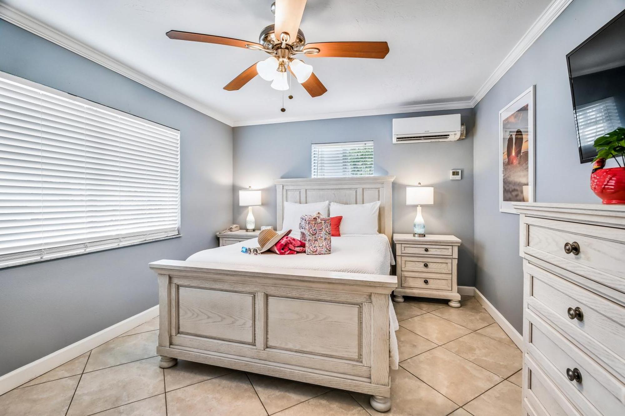 Tropical - Sarasota 3*