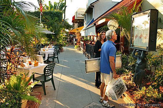 Tropical - Sarasota Resort